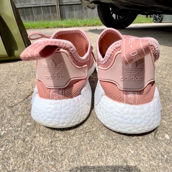 Adidas Originals running shoe
NMD_R1 W Sz 7 1/2 pink / salmon gently used - Picture 6 of 6